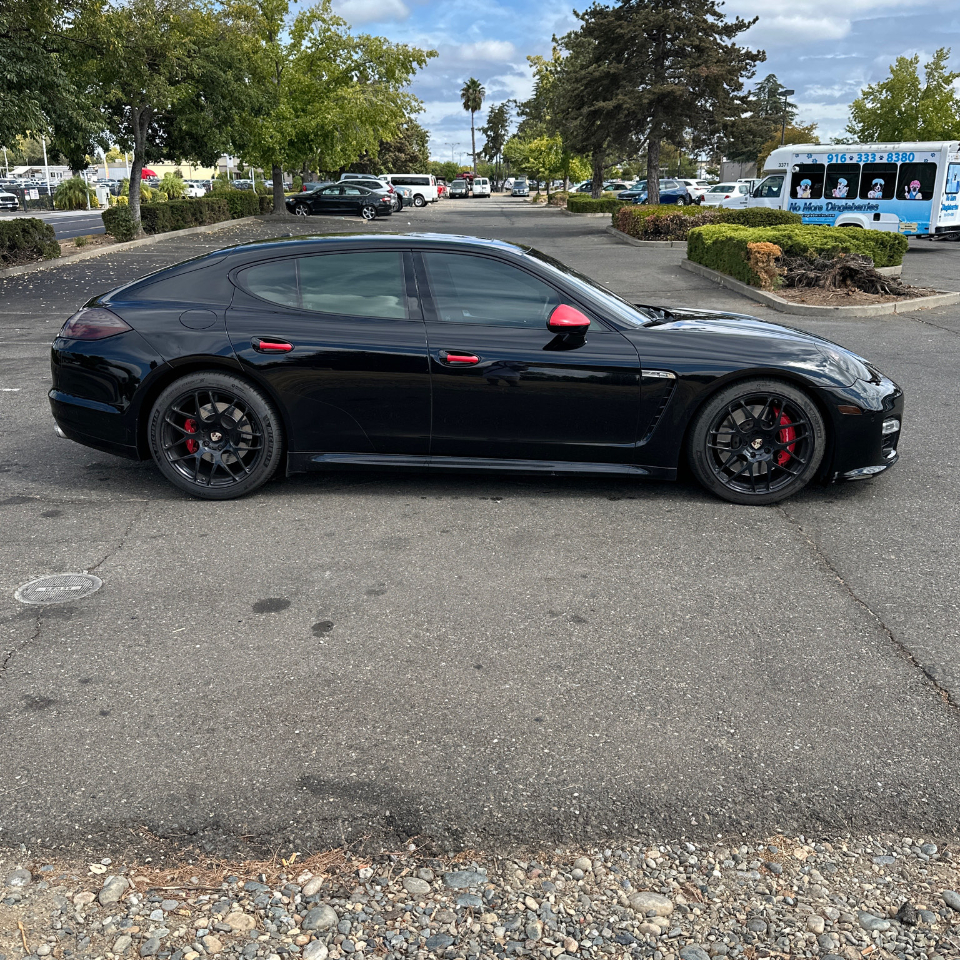 2012 Porsche Panamera Turbo photo 6