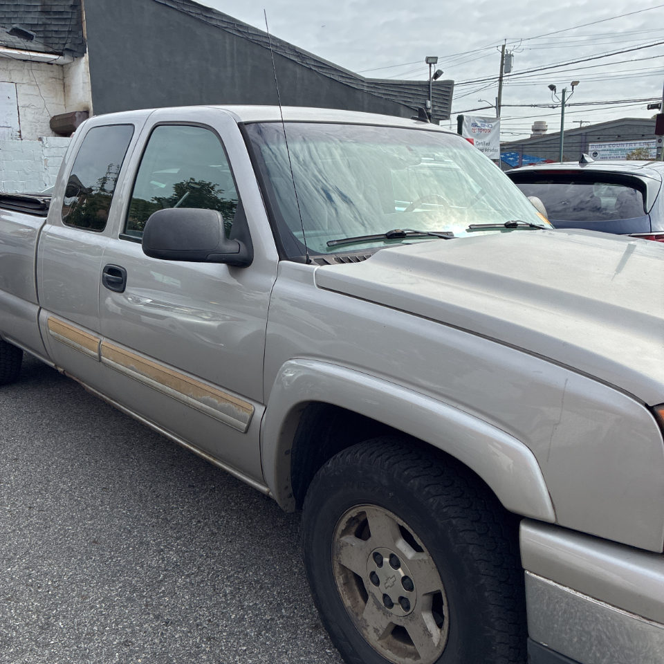 2007 Chevrolet Silverado 1500 photo 2