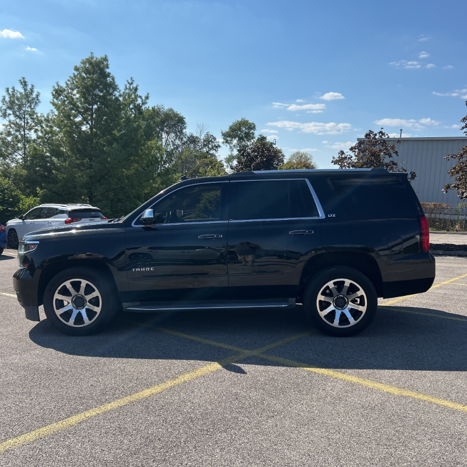 2015 Chevrolet Tahoe LTZ photo 3