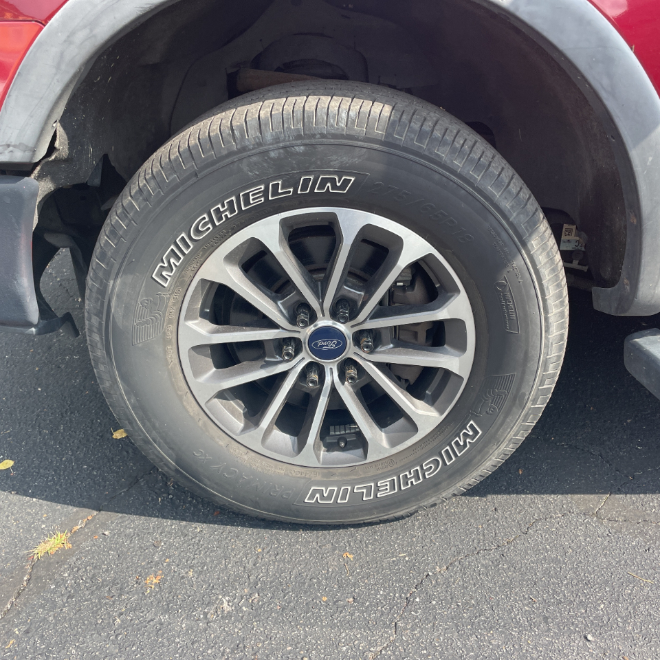 2014 Ford F-150 FX4 photo 24