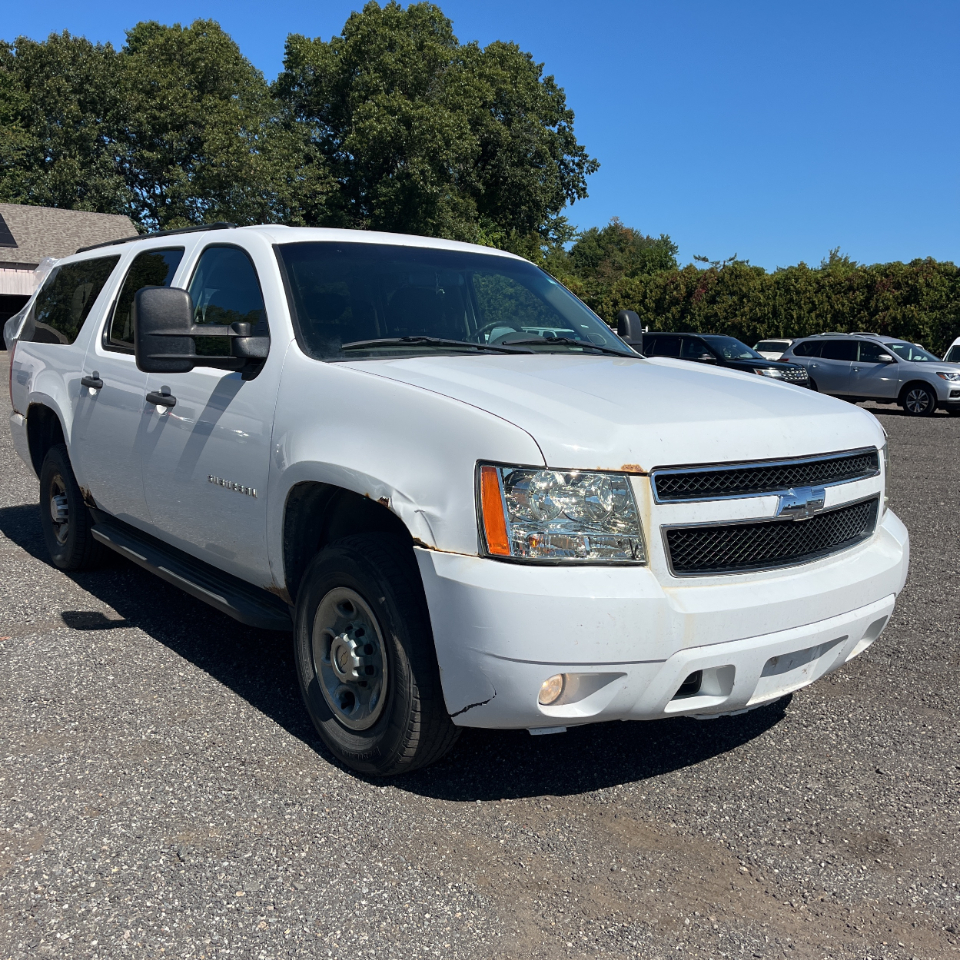 2013 Chevrolet Suburban 2500 photo 3