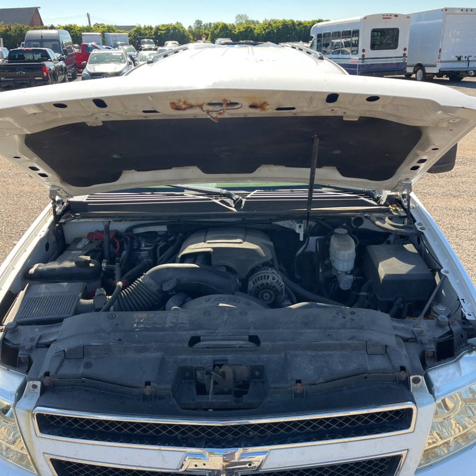 2013 Chevrolet Suburban 2500 photo 20