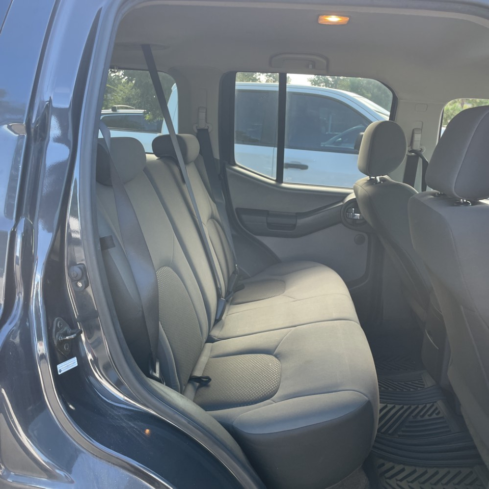 2009 Nissan Xterra S photo 18