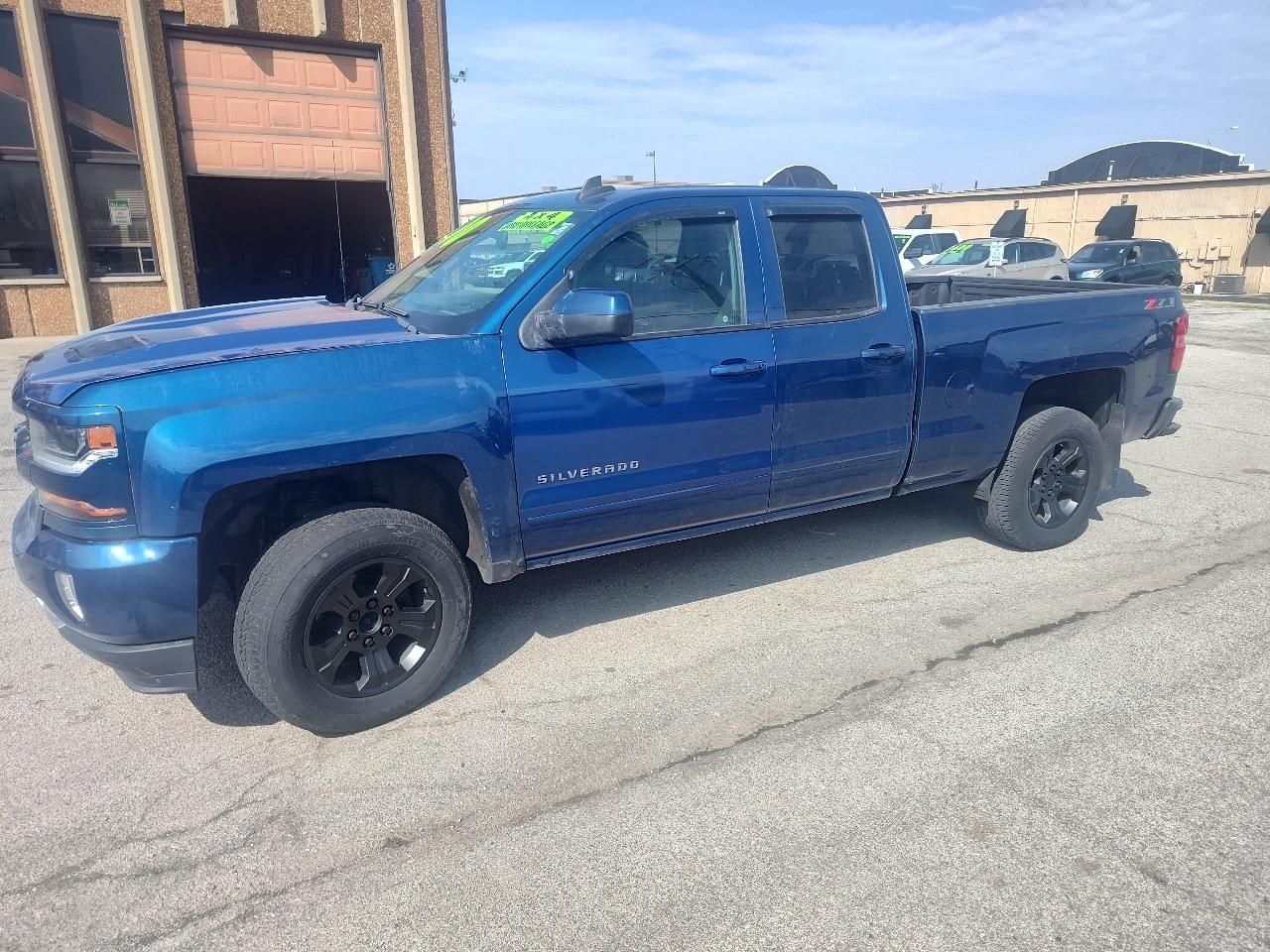 Chevrolet Silverado 1500 4WD Double Cab 143.5" LT w/2LT 2018