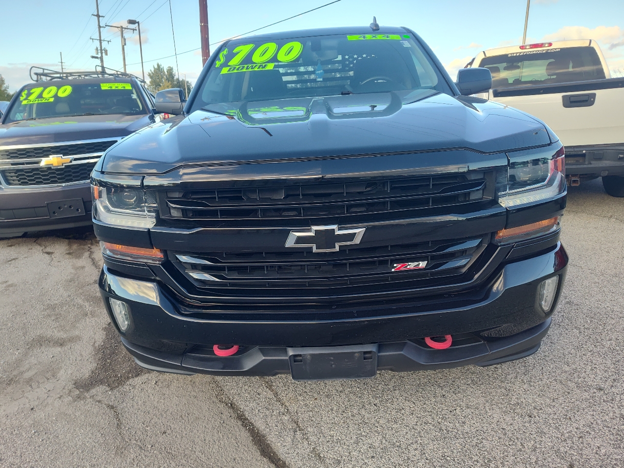 2017 Chevrolet Silverado 1500 photo 2