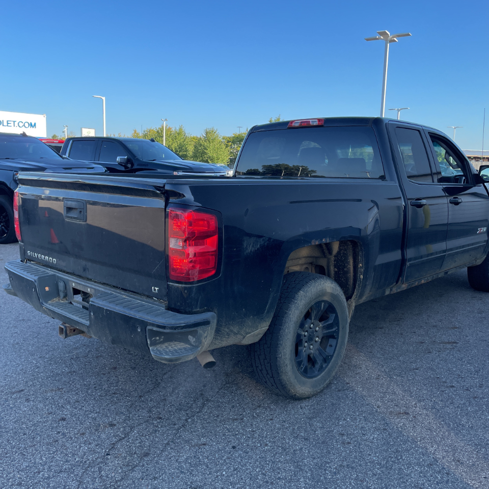 2016 Chevrolet Silverado 1500 photo 3