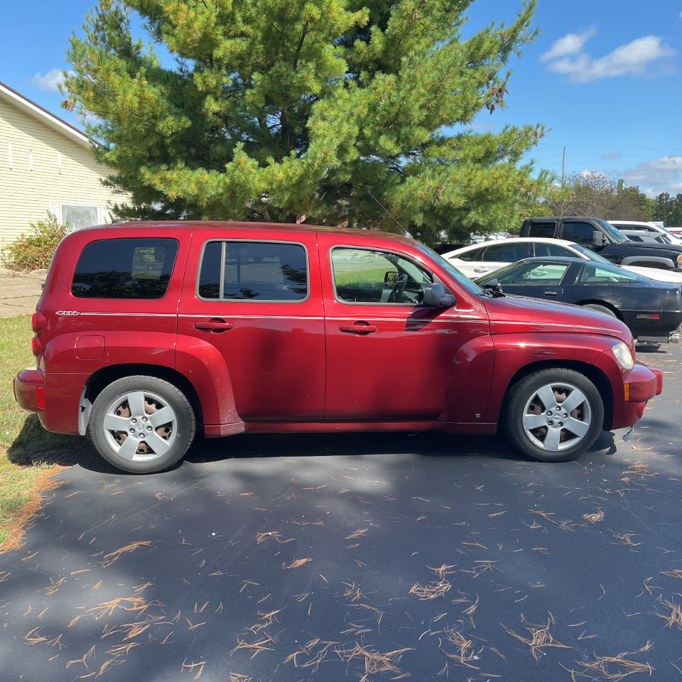 2009 Chevrolet HHR LS photo 3