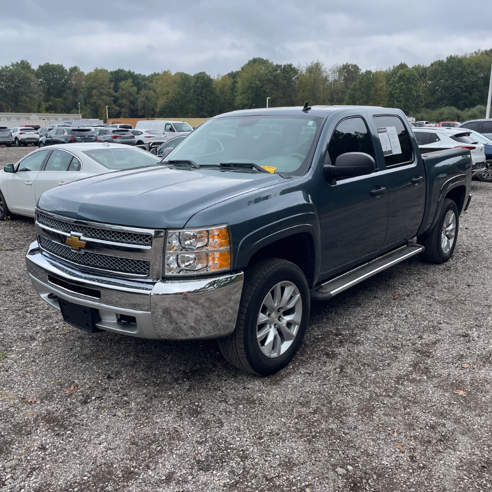 2013 Chevrolet Silverado 1500 LT photo 2