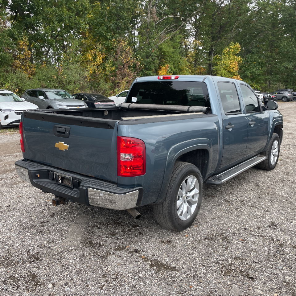 2013 Chevrolet Silverado 1500 LT photo 3