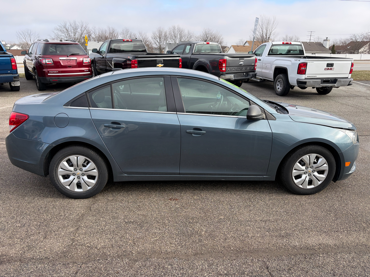 Chevrolet Cruze 4dr Sdn LS 2012