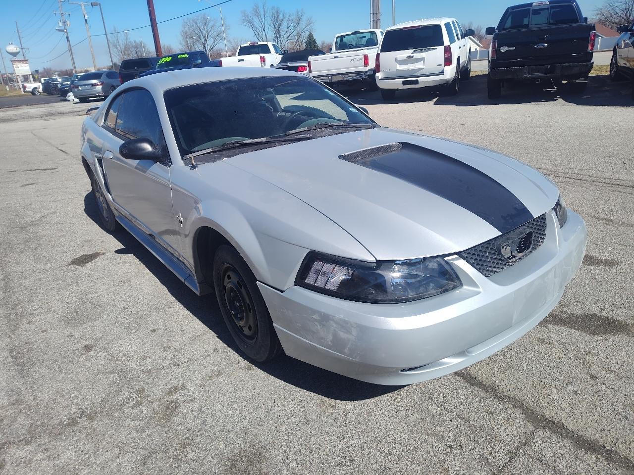 Ford Mustang 2dr Cpe Standard 2002
