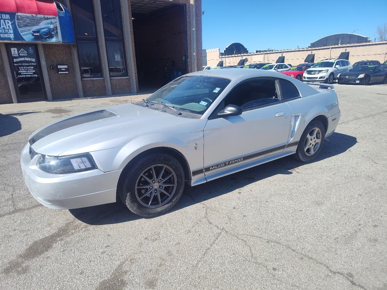 Ford Mustang 2dr Cpe Standard 2002