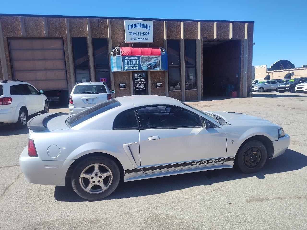 Ford Mustang 2dr Cpe Standard 2002