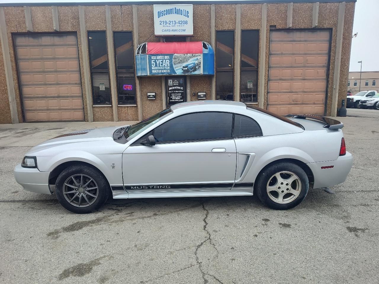 Ford Mustang 2dr Cpe Standard 2002