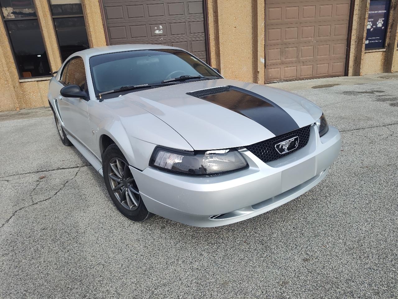 Ford Mustang 2dr Cpe Standard 2002