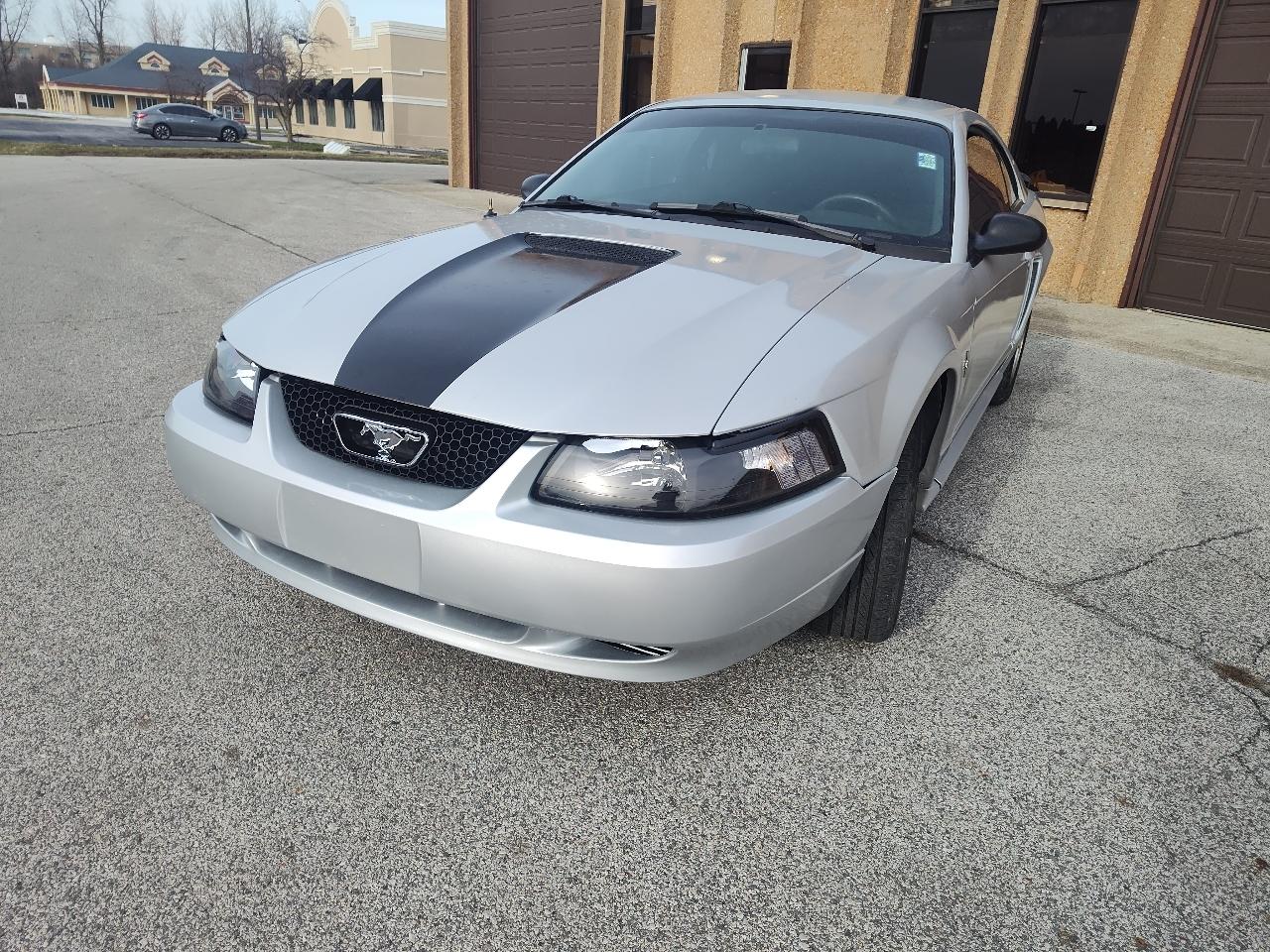 Ford Mustang 2dr Cpe Standard 2002