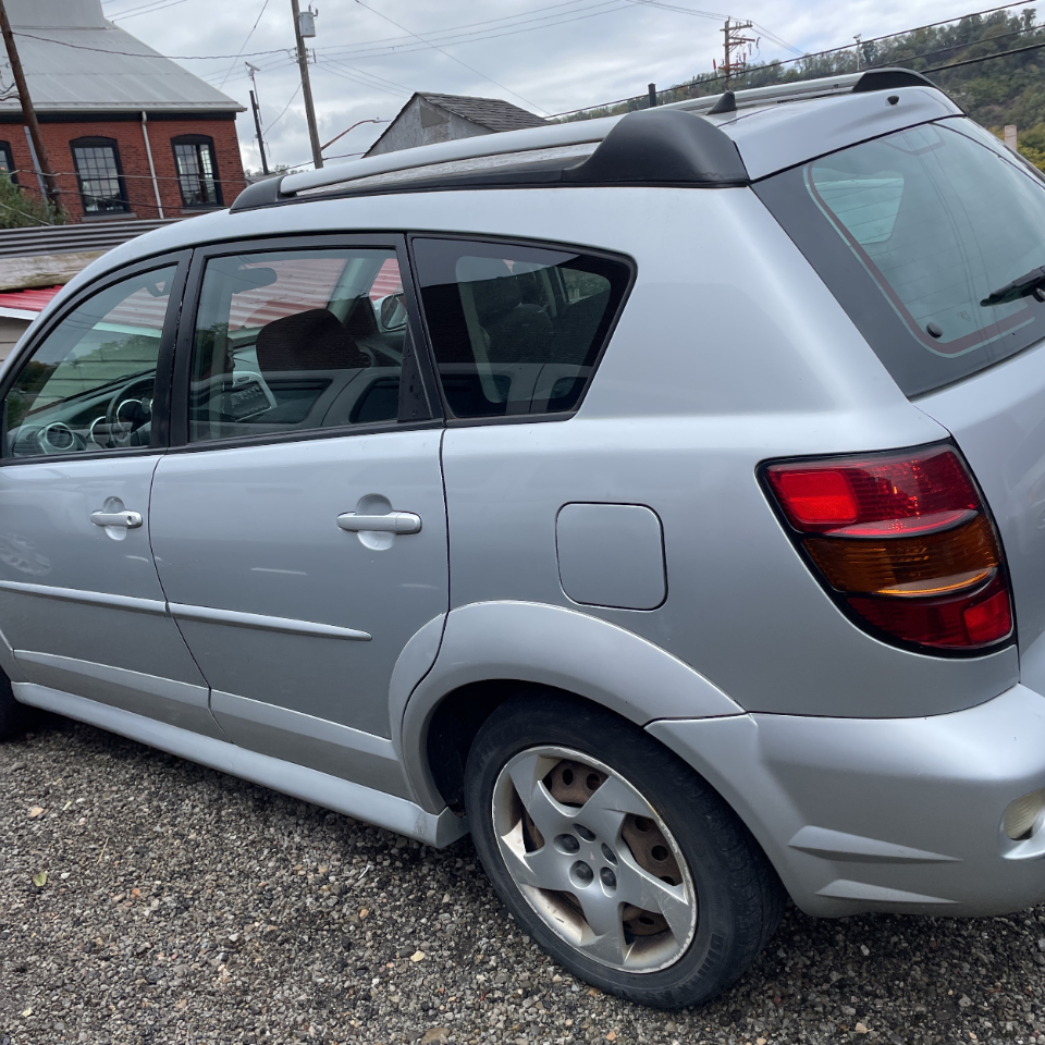 Pontiac Vibe 4dr HB FWD 2006 Pontiac Vibe 4dr HB FWD 2006