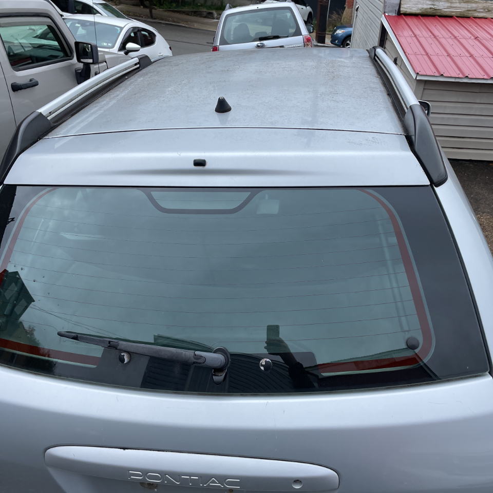 Pontiac Vibe 4dr HB FWD 2006 Pontiac Vibe 4dr HB FWD 2006