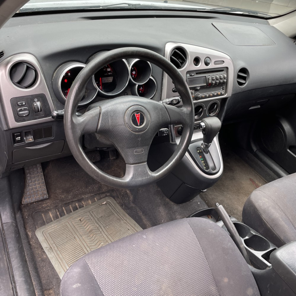 Pontiac Vibe 4dr HB FWD 2006 Pontiac Vibe 4dr HB FWD 2006