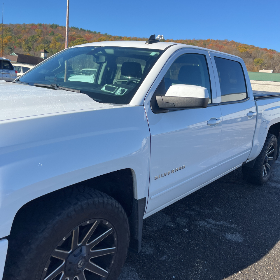 Chevrolet Silverado 1500 4WD Crew Cab 143.5" LT w/2LT 2016 Chevrolet Silverado 1500 4WD Crew Cab 143.5" LT w/2LT 2016