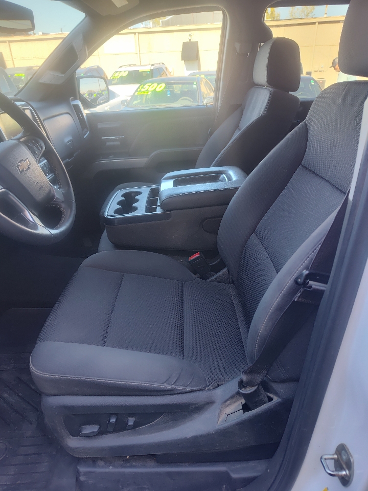 Chevrolet Silverado 1500 4WD Crew Cab 143.5" LT w/2LT 2017 Chevrolet Silverado 1500 4WD Crew Cab 143.5" LT w/2LT 2017