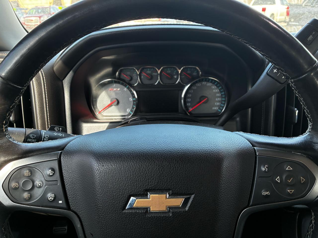 Chevrolet Silverado 1500 4WD Crew Cab 143.5" LTZ w/2LZ 2017