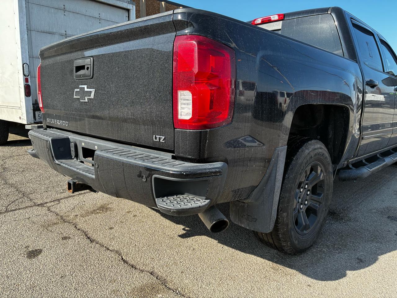 Chevrolet Silverado 1500 4WD Crew Cab 143.5" LTZ w/2LZ 2017