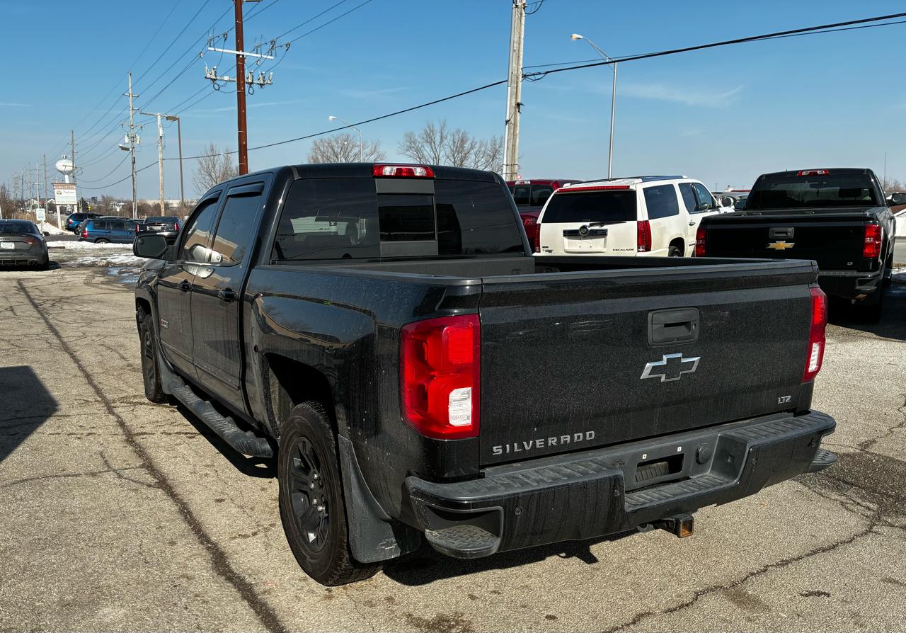 Chevrolet Silverado 1500 4WD Crew Cab 143.5" LTZ w/2LZ 2017