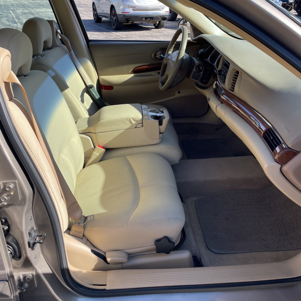 Buick LeSabre 4dr Sdn Custom 2004 Buick LeSabre 4dr Sdn Custom 2004