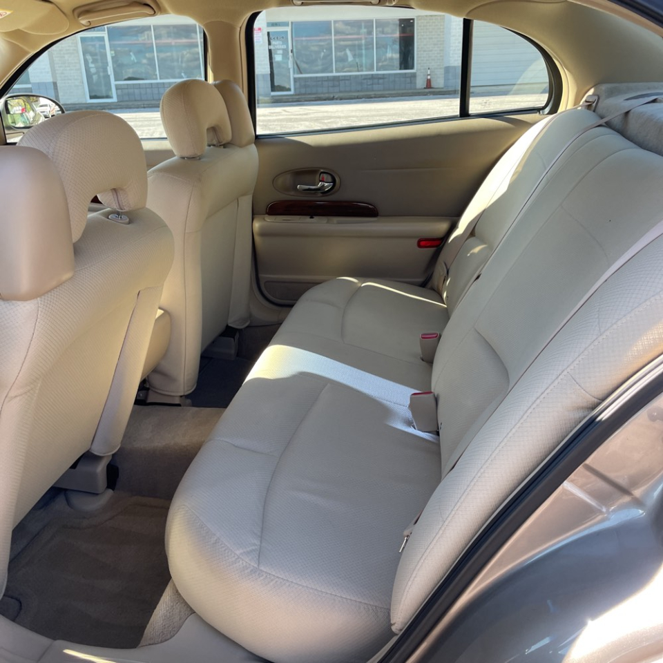 Buick LeSabre 4dr Sdn Custom 2004 Buick LeSabre 4dr Sdn Custom 2004