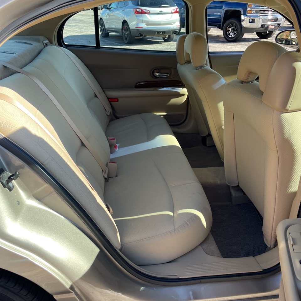 Buick LeSabre 4dr Sdn Custom 2004 Buick LeSabre 4dr Sdn Custom 2004