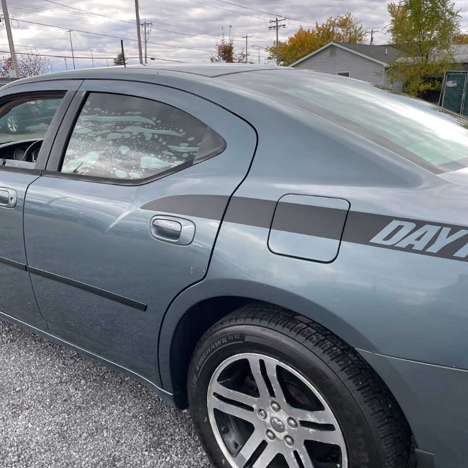 Dodge Charger 4dr Sdn R/T RWD 2006 Dodge Charger 4dr Sdn R/T RWD 2006