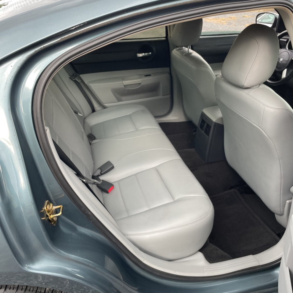 Dodge Charger 4dr Sdn R/T RWD 2006 Dodge Charger 4dr Sdn R/T RWD 2006