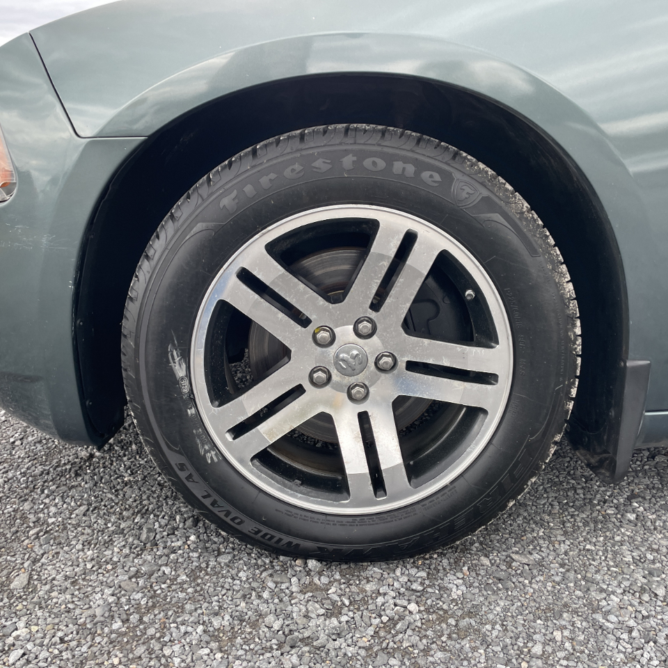 Dodge Charger 4dr Sdn R/T RWD 2006 Dodge Charger 4dr Sdn R/T RWD 2006