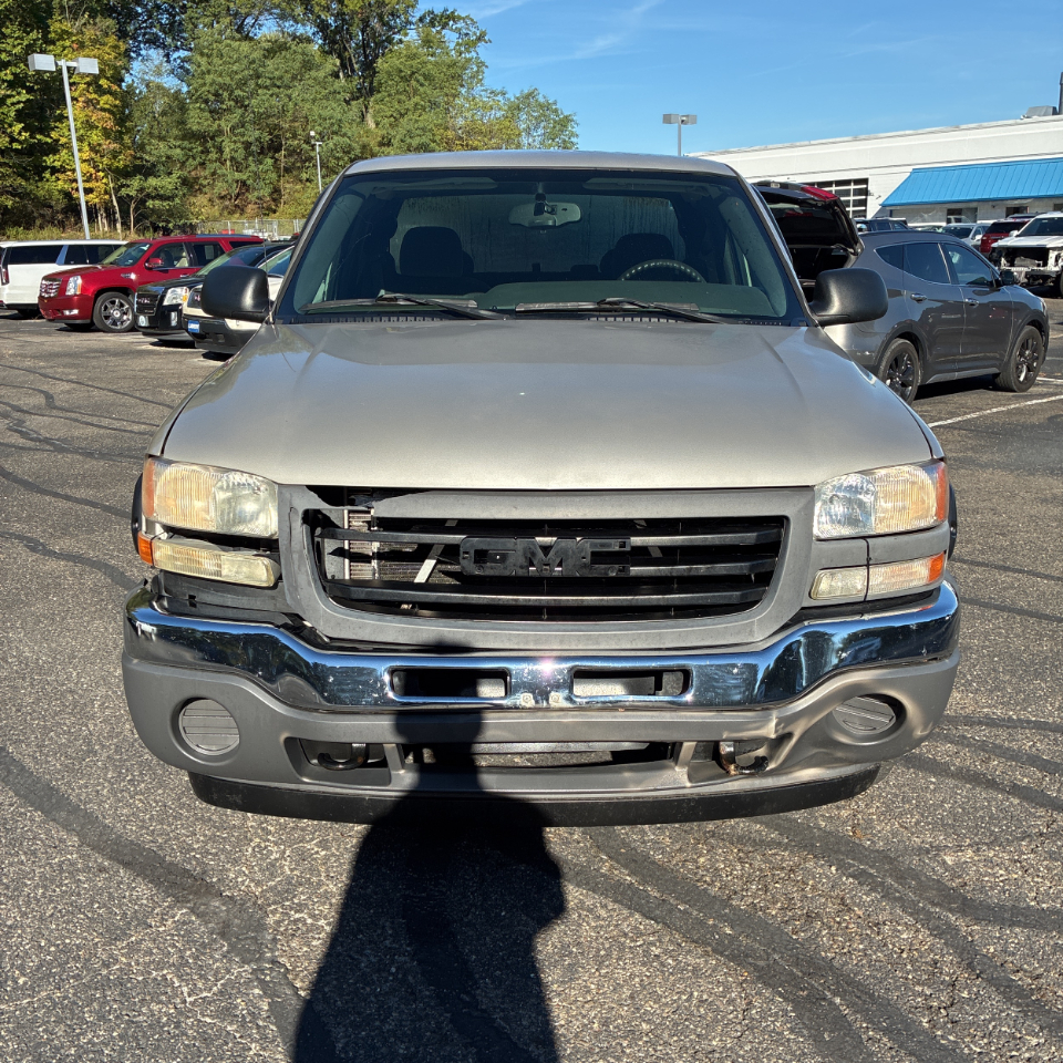 GMC Sierra 1500 Classic 4WD Ext Cab 143.5" Work Truck 2007 GMC Sierra 1500 Classic 4WD Ext Cab 143.5" Work Truck 2007