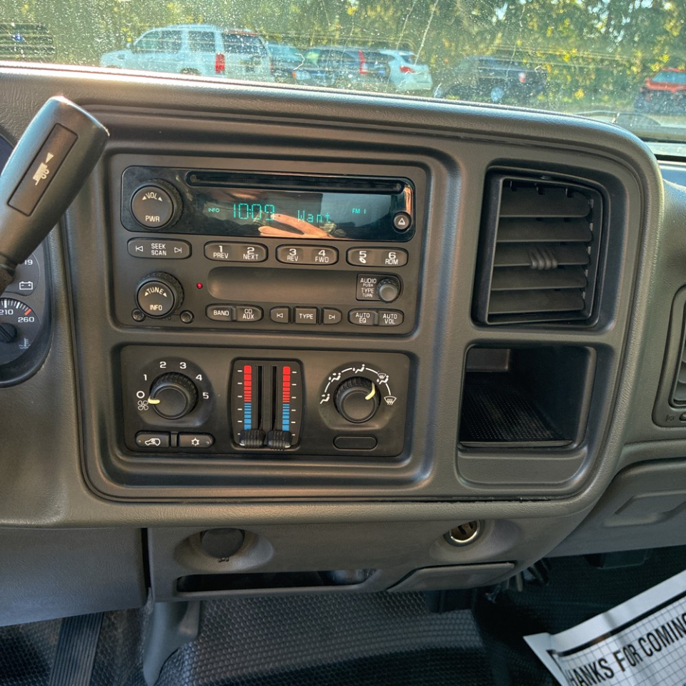 GMC Sierra 1500 Classic 4WD Ext Cab 143.5" Work Truck 2007 GMC Sierra 1500 Classic 4WD Ext Cab 143.5" Work Truck 2007