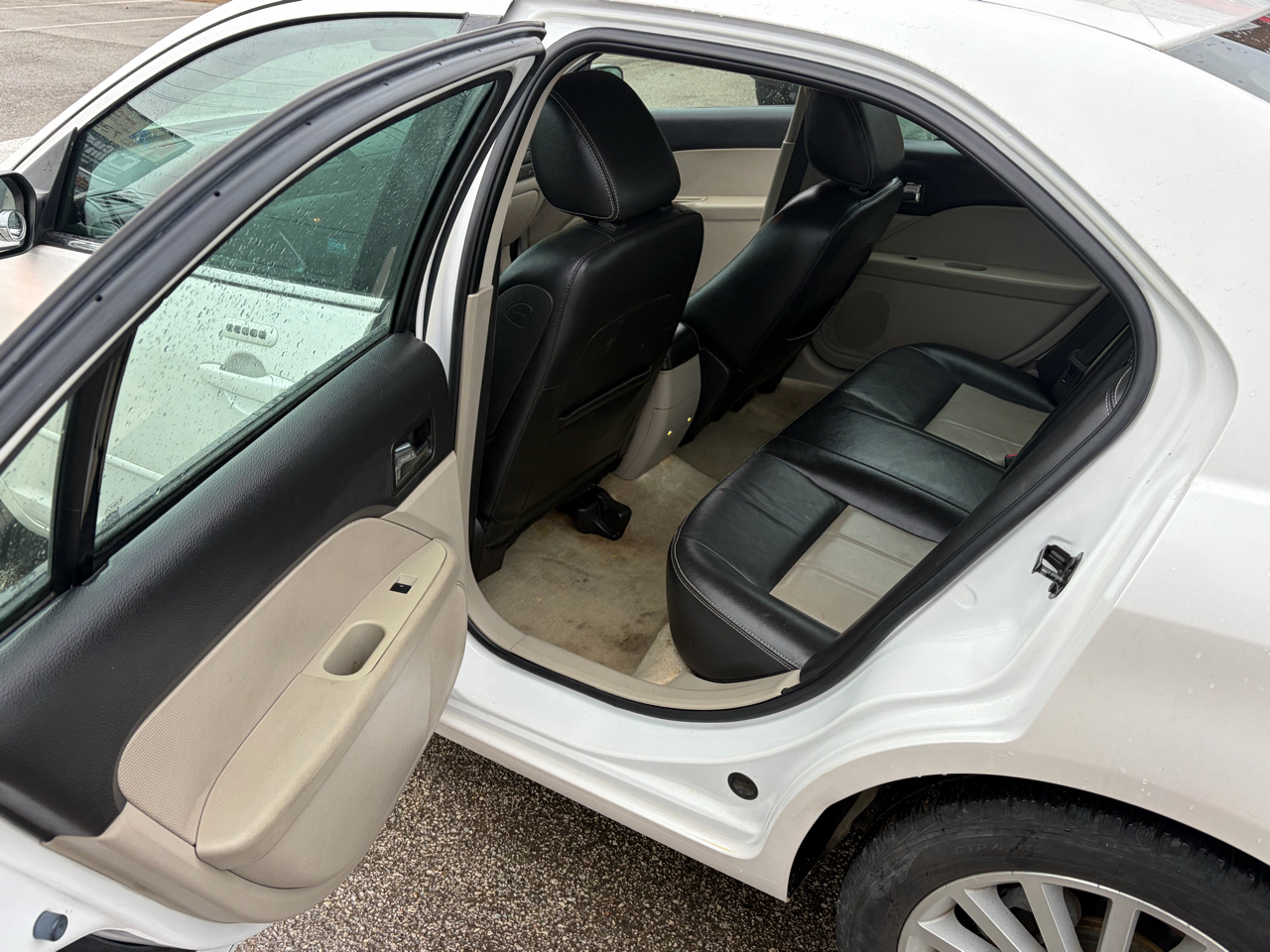 Mercury Milan 4dr Sdn V6 Premier FWD 2009