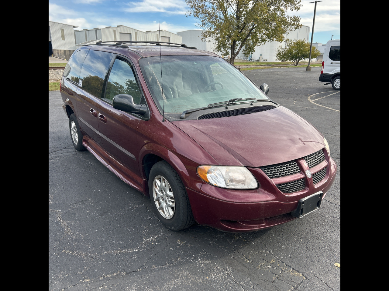 Dodge Caravan 4dr Grand Sport 119" WB 2002 Dodge Caravan 4dr Grand Sport 119" WB 2002