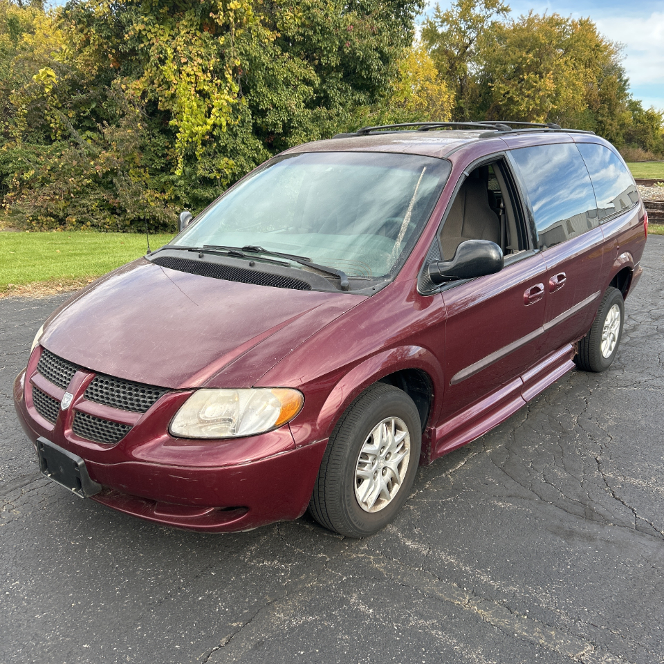 Dodge Caravan 4dr Grand Sport 119" WB 2002 Dodge Caravan 4dr Grand Sport 119" WB 2002