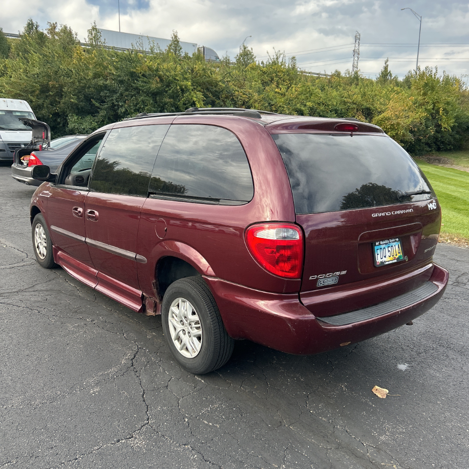 Dodge Caravan 4dr Grand Sport 119" WB 2002 Dodge Caravan 4dr Grand Sport 119" WB 2002