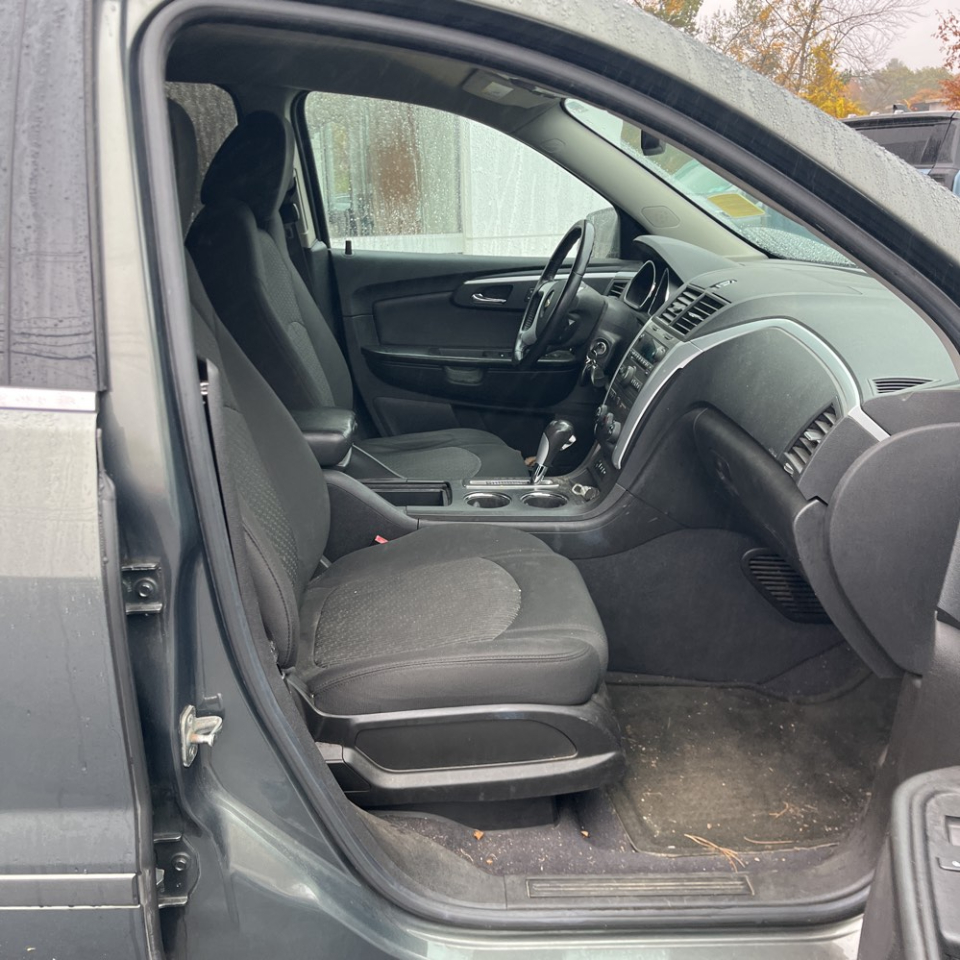 Chevrolet Traverse AWD 4dr LT w/1LT 2011 Chevrolet Traverse AWD 4dr LT w/1LT 2011