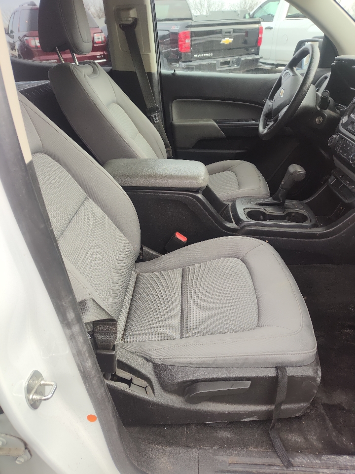 Chevrolet Colorado 4WD Crew Cab 140.5" WT 2017