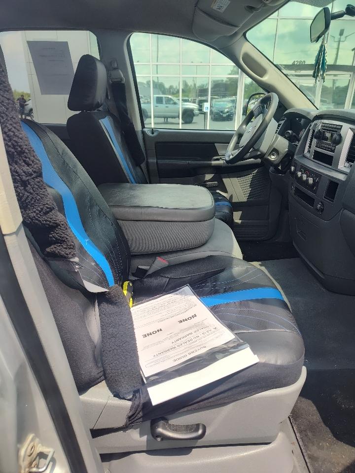 Dodge Ram 1500 4WD Quad Cab 140.5" SLT 2007