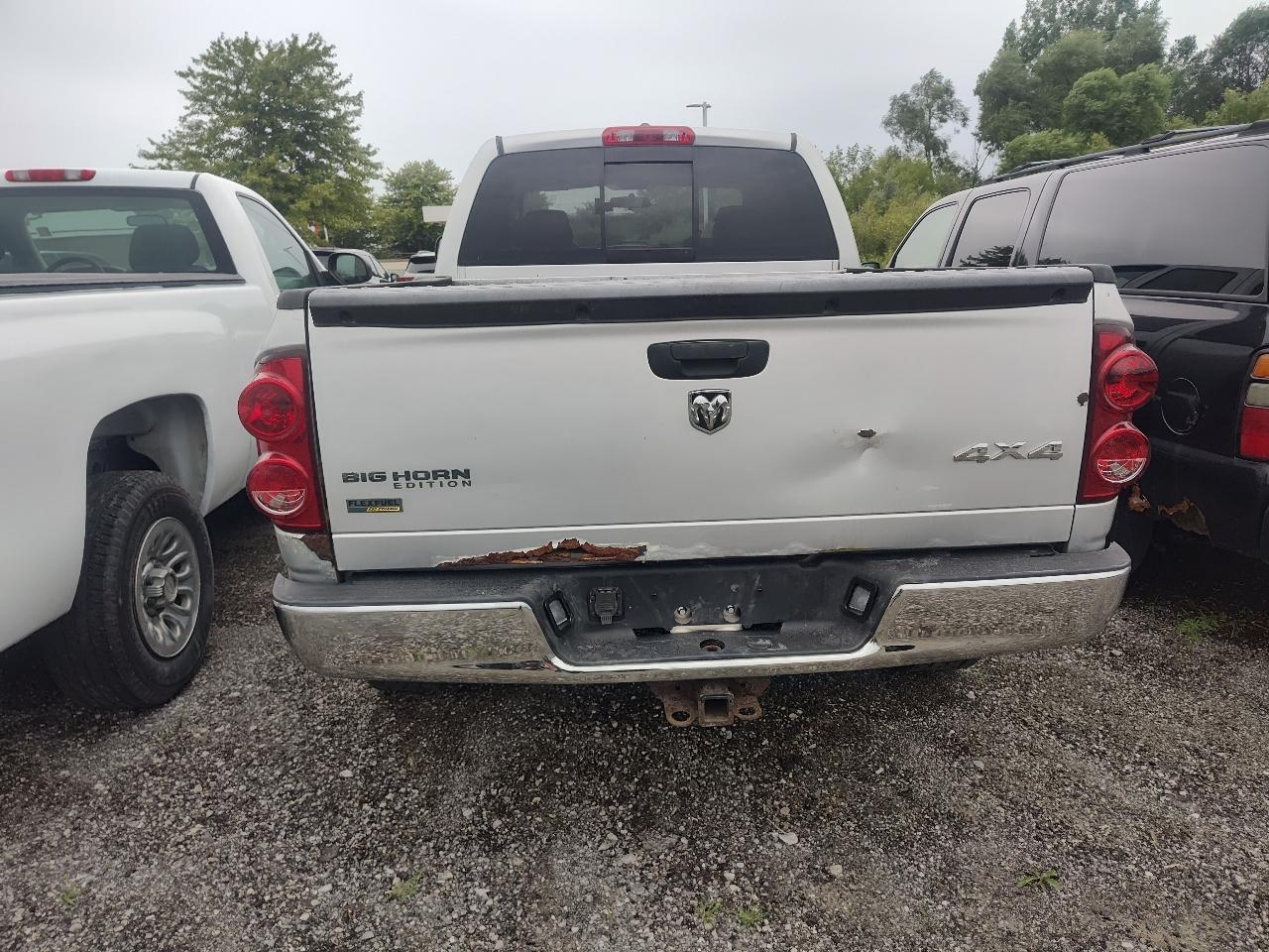 Dodge Ram 1500 4WD Quad Cab 140.5" SLT 2007