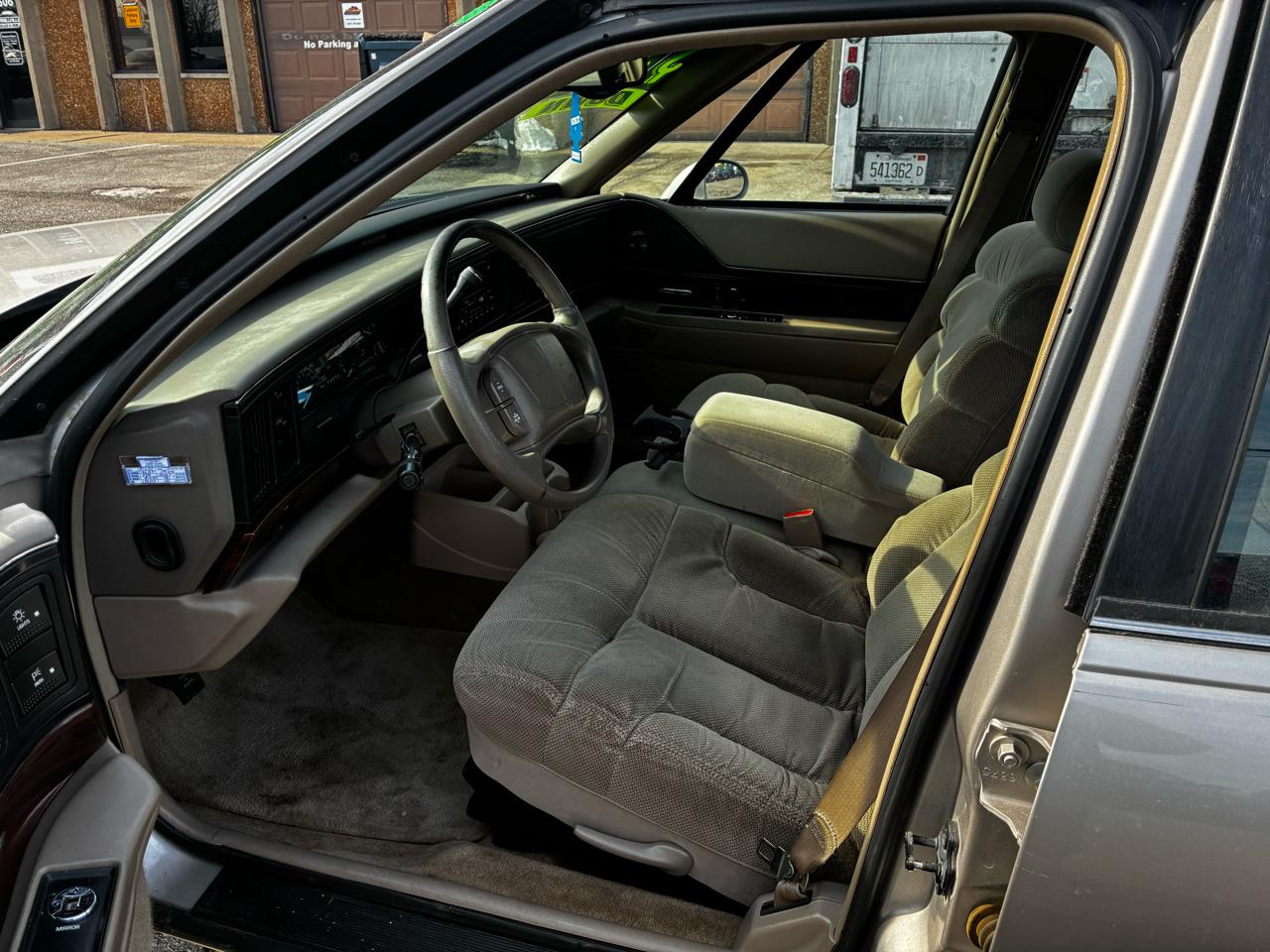 Buick LeSabre 4dr Sdn Limited 1998