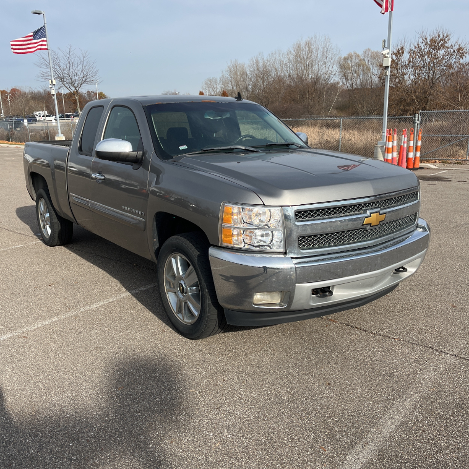 2012 Chevrolet Silverado 1500 4WD Ext Cab 143.5" LT