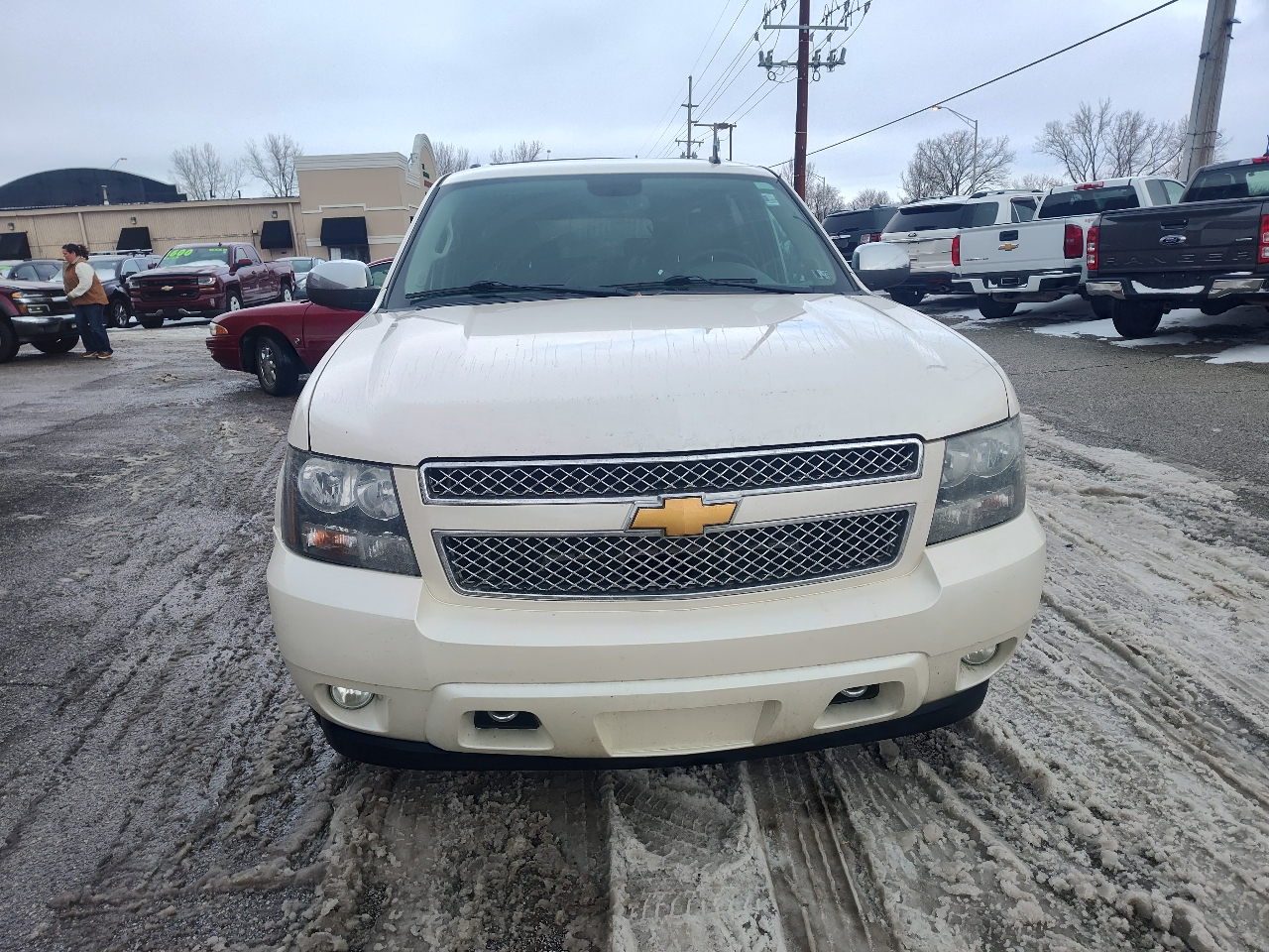 Chevrolet Suburban 4WD 4dr 1500 LTZ 2013