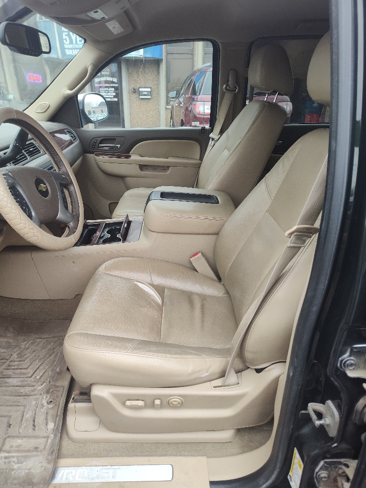 Chevrolet Avalanche 4WD Crew Cab LTZ 2013