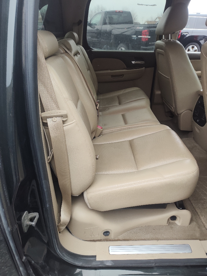 Chevrolet Avalanche 4WD Crew Cab LTZ 2013