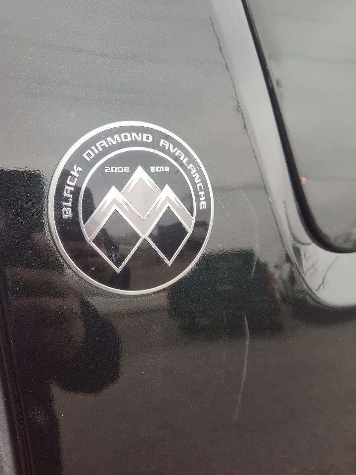 Chevrolet Avalanche 4WD Crew Cab LTZ 2013